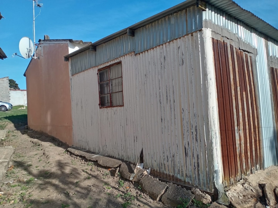 1 Bedroom Property for Sale in Scenery Park Eastern Cape